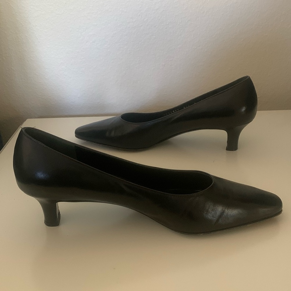 Ferragamo Black Leather Pumps 9B